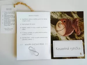 Kouzelná rybička-hnědá originální keramická dekorace s přáním, ruční výroba, dárkové balení, Regionální produkt Jizerské hory.